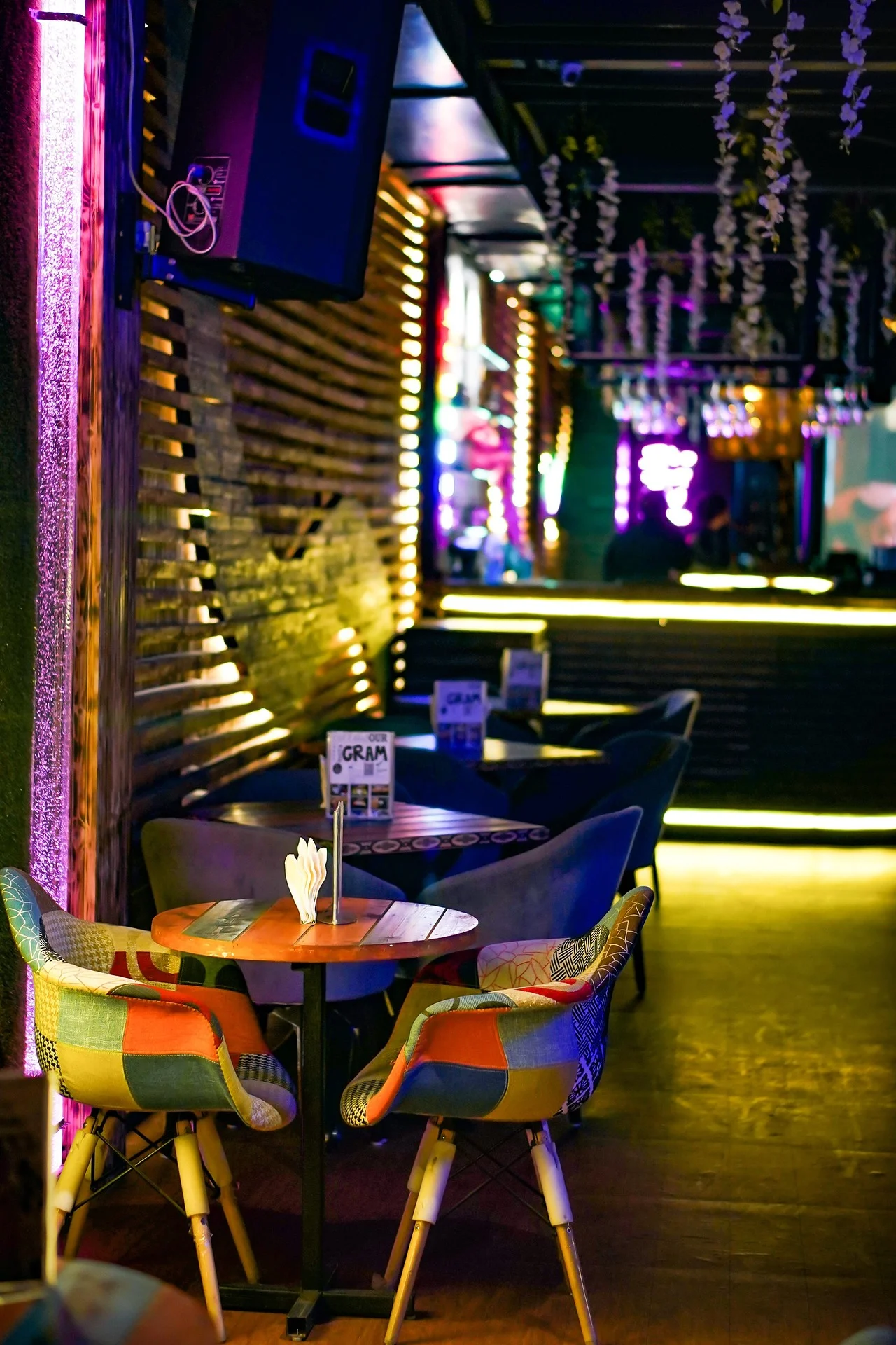 cafe-outdoor